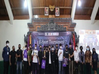 HIMA FAKULTAS BISNIS SUKSES MENYELENGGARAKAN SPORT & E-SPORT TOURNAMENT 2022